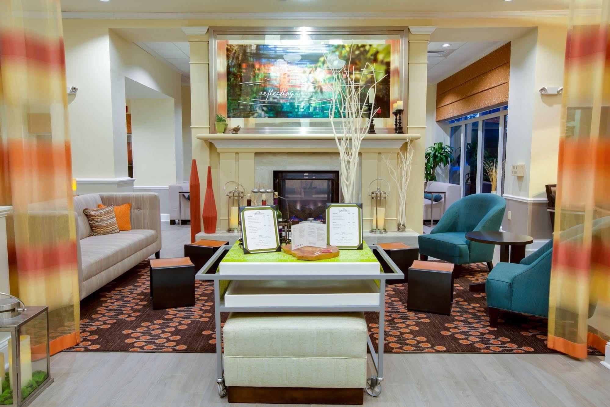 Hilton Garden Inn Charleston Airport North Charleston Eksteriør billede